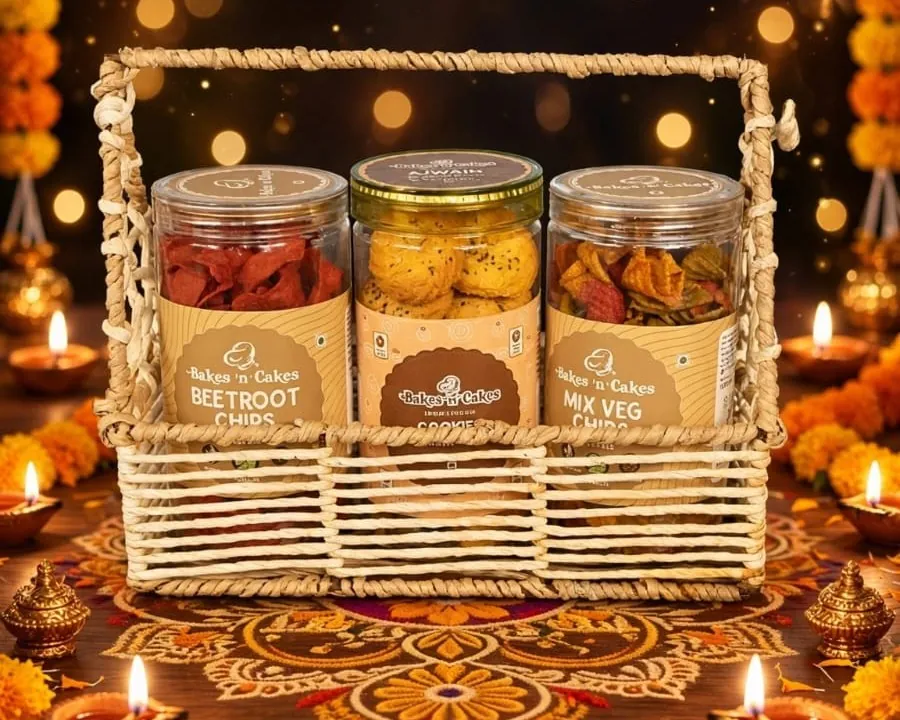 Festive 3-Jar Basket · Cane